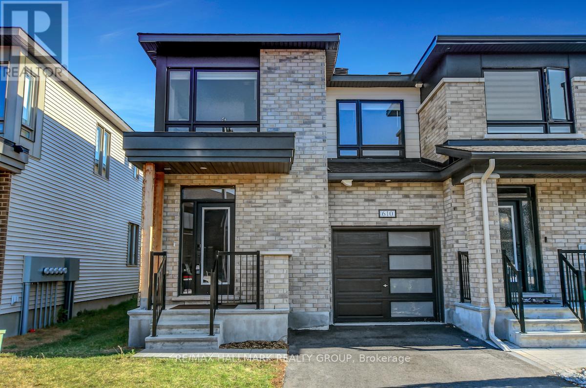 610 FENWICK WAY, Ottawa, Ontario
