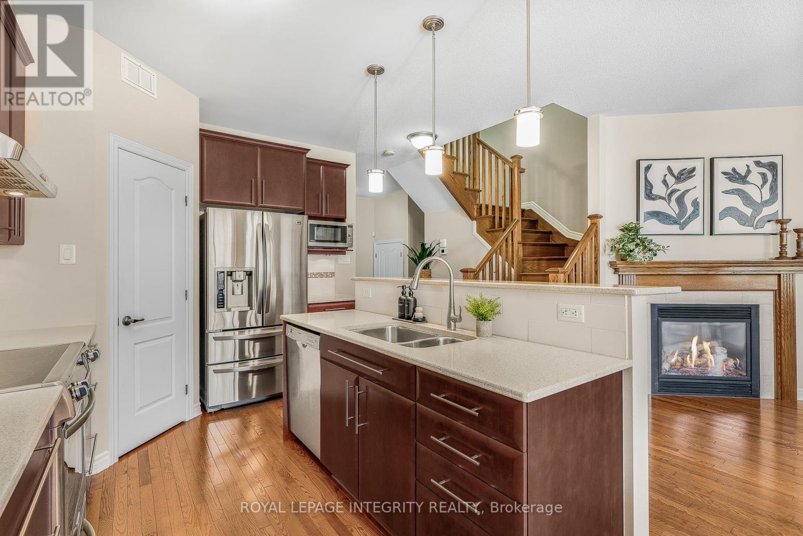 532 Rochefort Circle, Ottawa, Ontario  K4A 0M8 - Photo 8 - X12435592