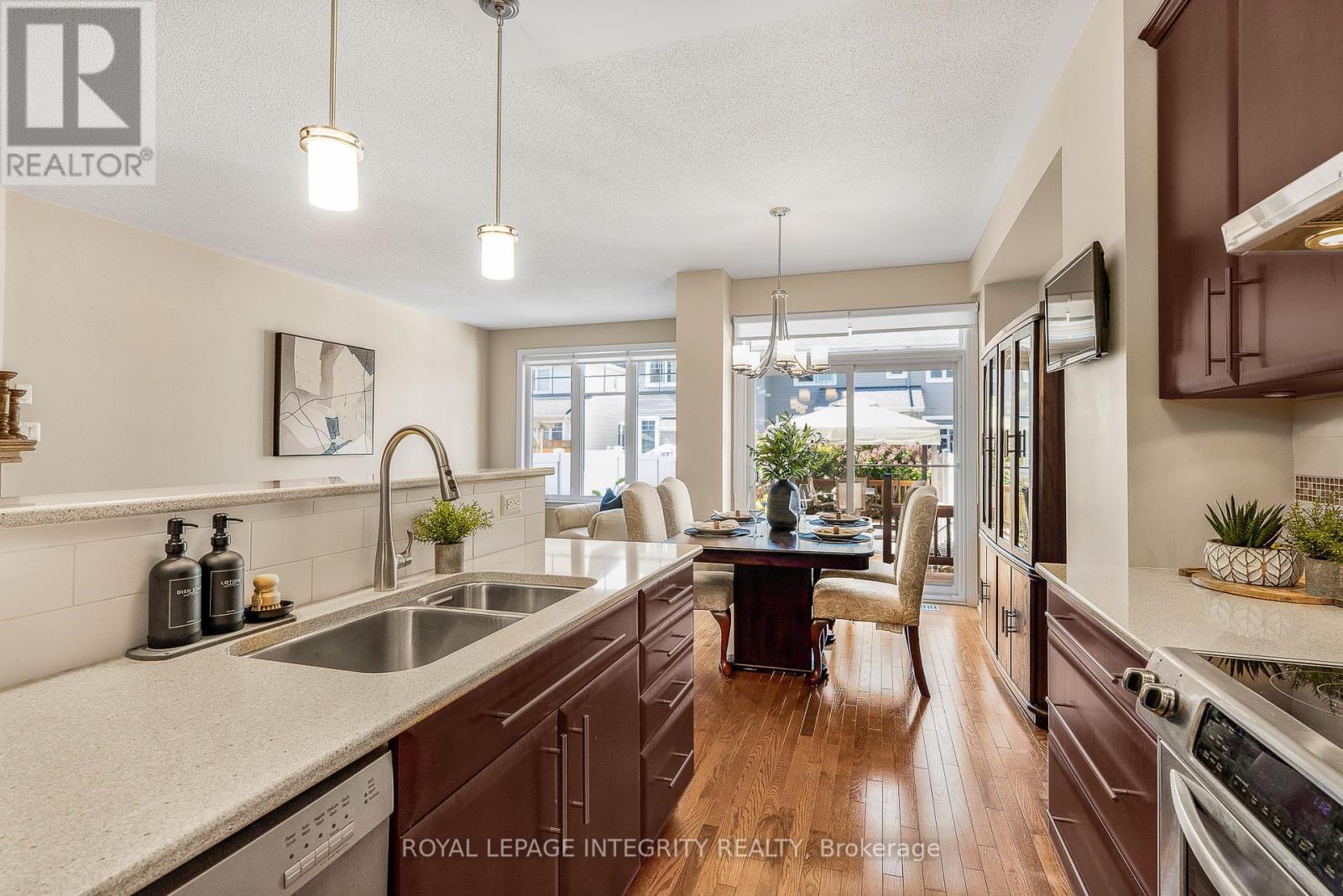 532 Rochefort Circle, Ottawa, Ontario  K4A 0M8 - Photo 9 - X12435592