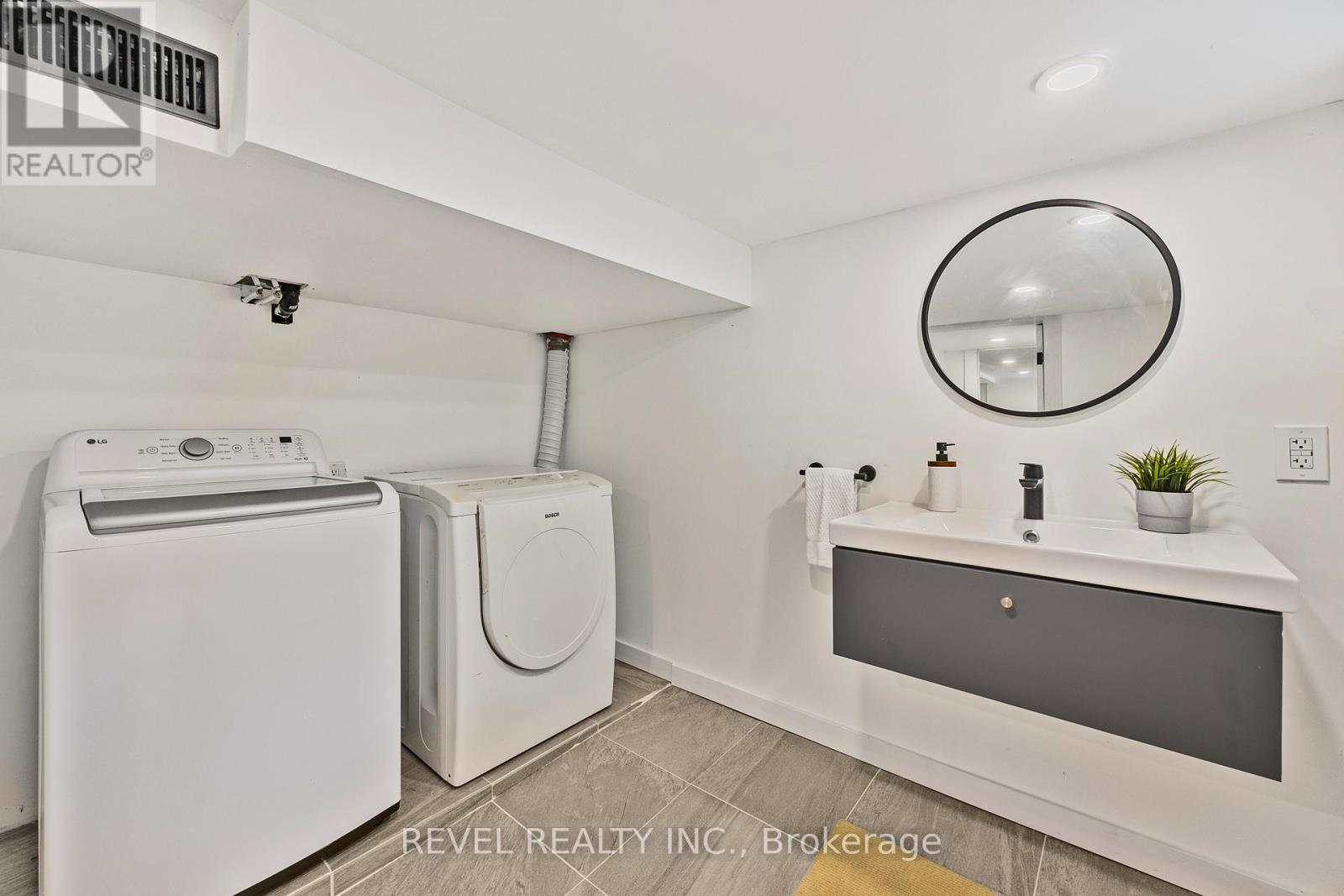 289 Cumberland Avenue, Hamilton, Ontario  L8M 2A3 - Photo 31 - X12435499