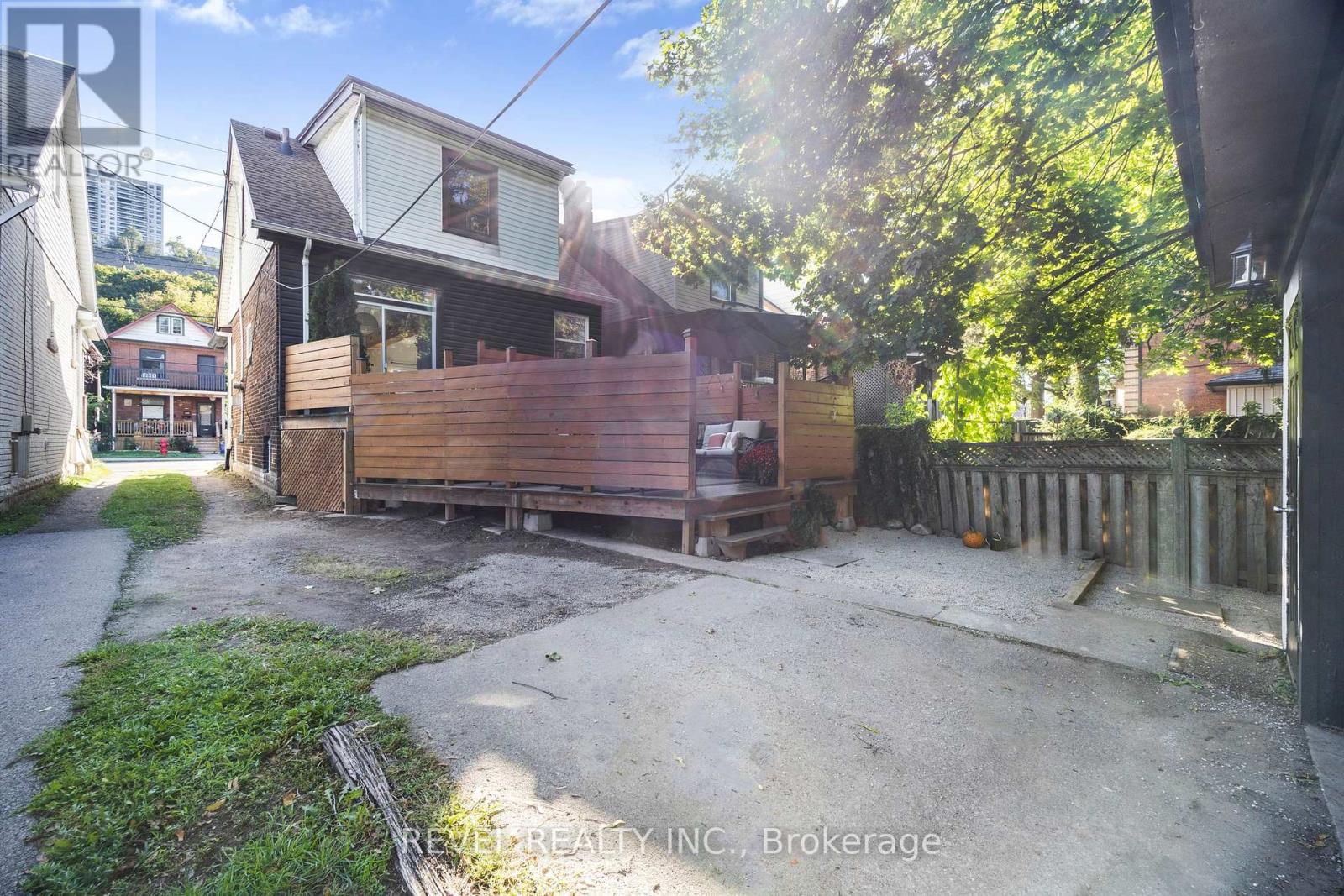 289 Cumberland Avenue, Hamilton, Ontario  L8M 2A3 - Photo 38 - X12435499