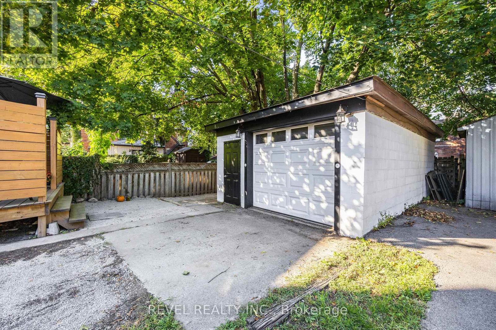 289 Cumberland Avenue, Hamilton, Ontario  L8M 2A3 - Photo 40 - X12435499