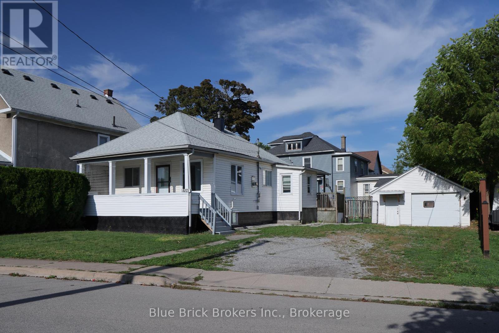 5171 Mcglashan Crescent, Niagara Falls, Ontario  L2E 3X2 - Photo 1 - X12435502