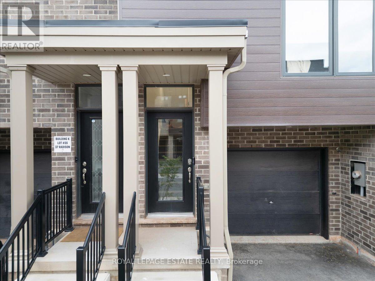 39 Radison Lane, Hamilton, Ontario  L8H 0B5 - Photo 2 - X12435503
