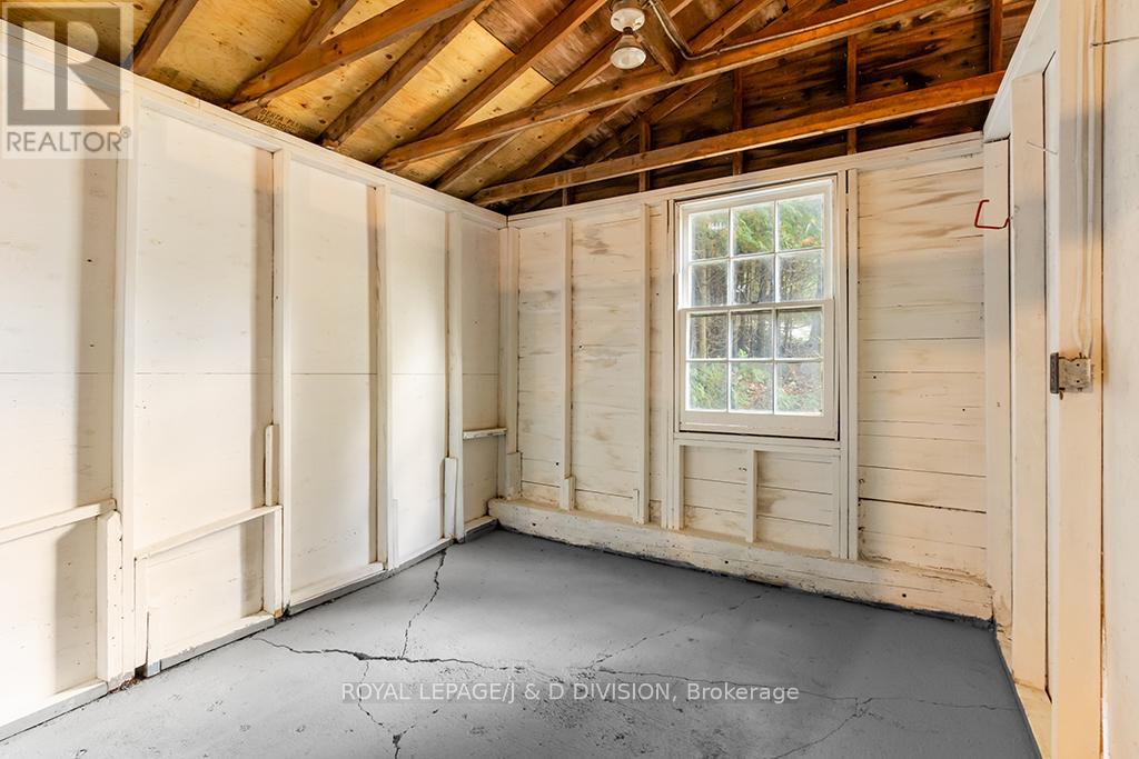 637202 Prince Of Wales Road, Mulmur, Ontario  L0N 1J0 - Photo 41 - X12435536