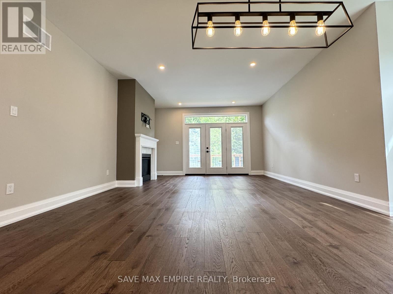 403 - 5 Wood Haven Drive, Tillsonburg, Ontario  N4G 0A8 - Photo 5 - X12435538