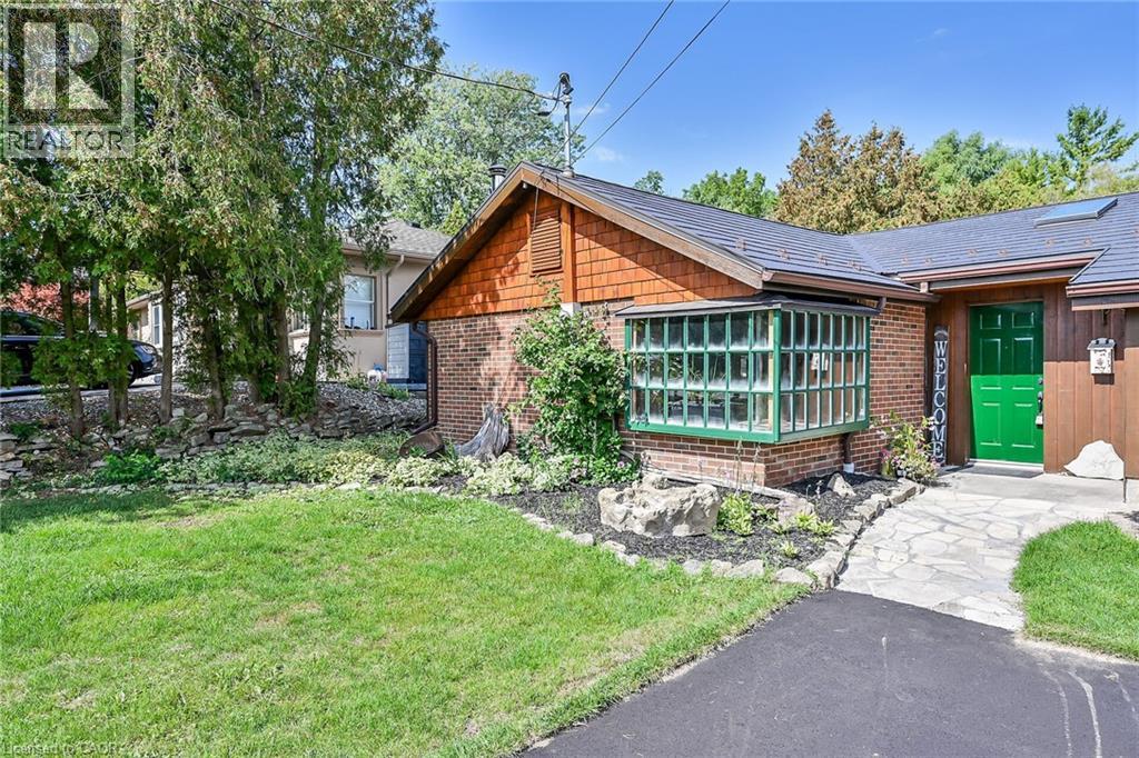 70 Home Street, Dundas, Ontario  L9H 5W3 - Photo 2 - 40775008