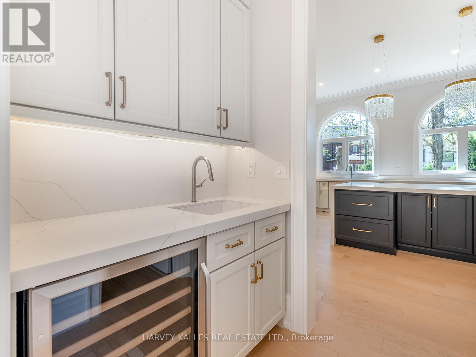150 Holcolm Road, Toronto, Ontario  M2N 2E2 - Photo 8 - C12429164