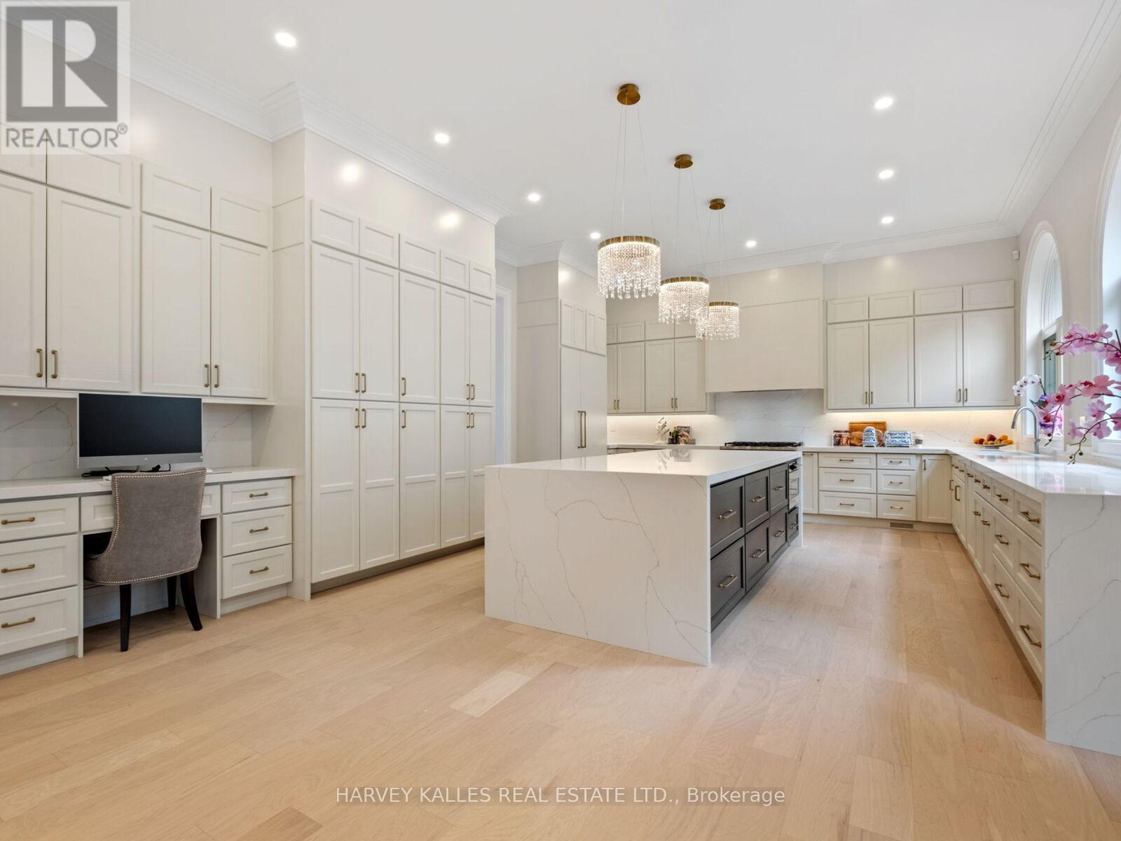 150 Holcolm Road, Toronto, Ontario  M2N 2E2 - Photo 11 - C12429164