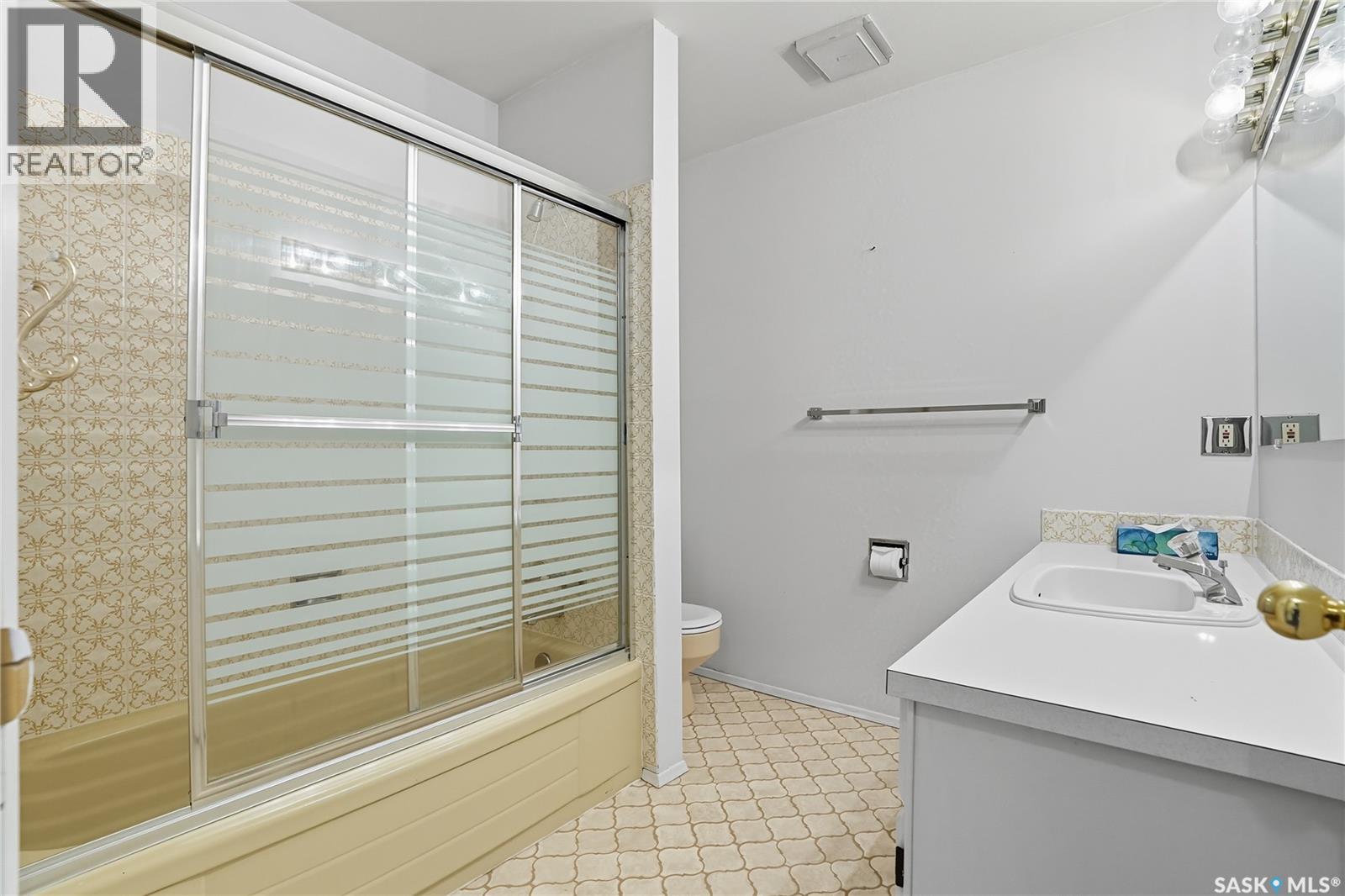 30 Champlin Crescent, Saskatoon, Saskatchewan  S7H 4T3 - Photo 24 - SK019010