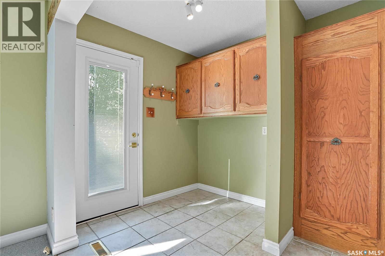 30 Champlin Crescent, Saskatoon, Saskatchewan  S7H 4T3 - Photo 17 - SK019010