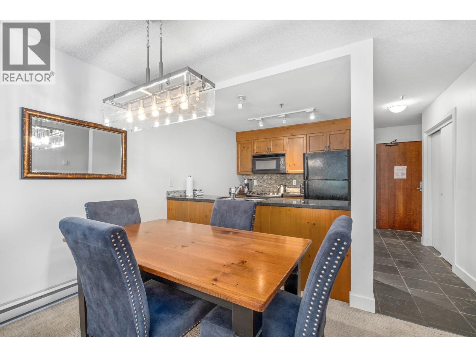 218/219 4573 Chateau Boulevard, Whistler, British Columbia  V0N 1B4 - Photo 6 - R3052519