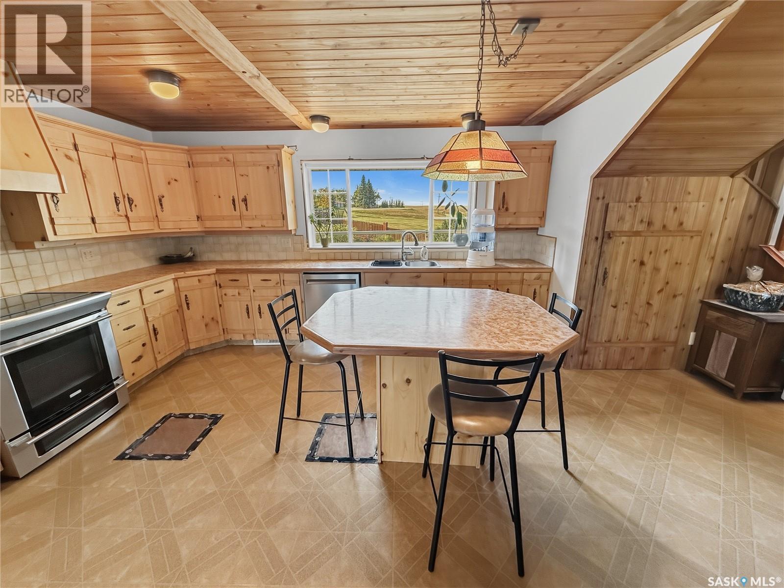 870 Field Drive, Swift Current, Saskatchewan  S9H 4N5 - Photo 13 - SK019558