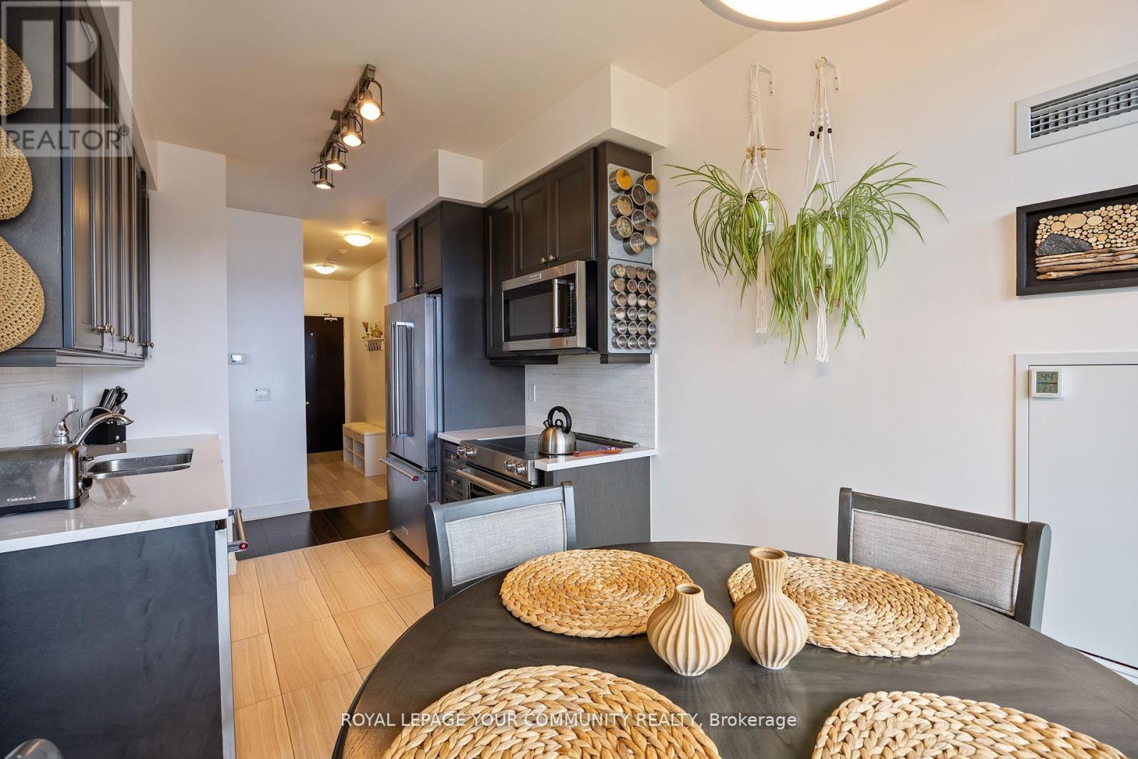611 - 825 Church Street, Toronto, Ontario  M4W 3Z4 - Photo 18 - C12435575