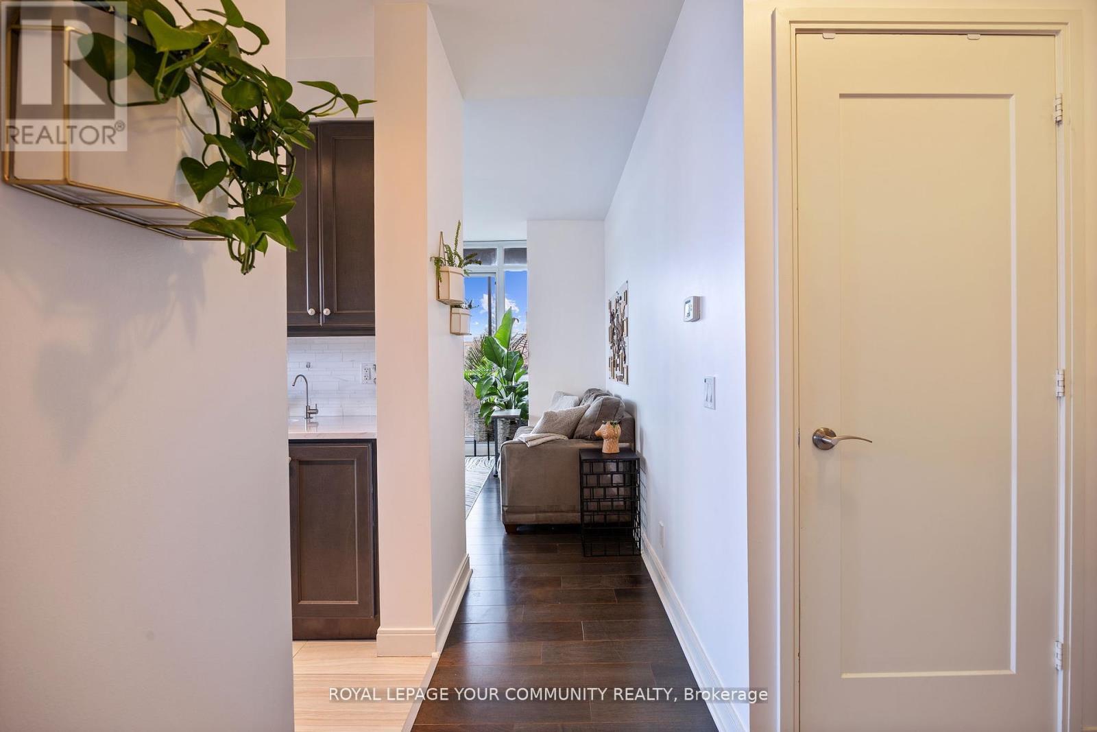 611 - 825 Church Street, Toronto, Ontario  M4W 3Z4 - Photo 6 - C12435575