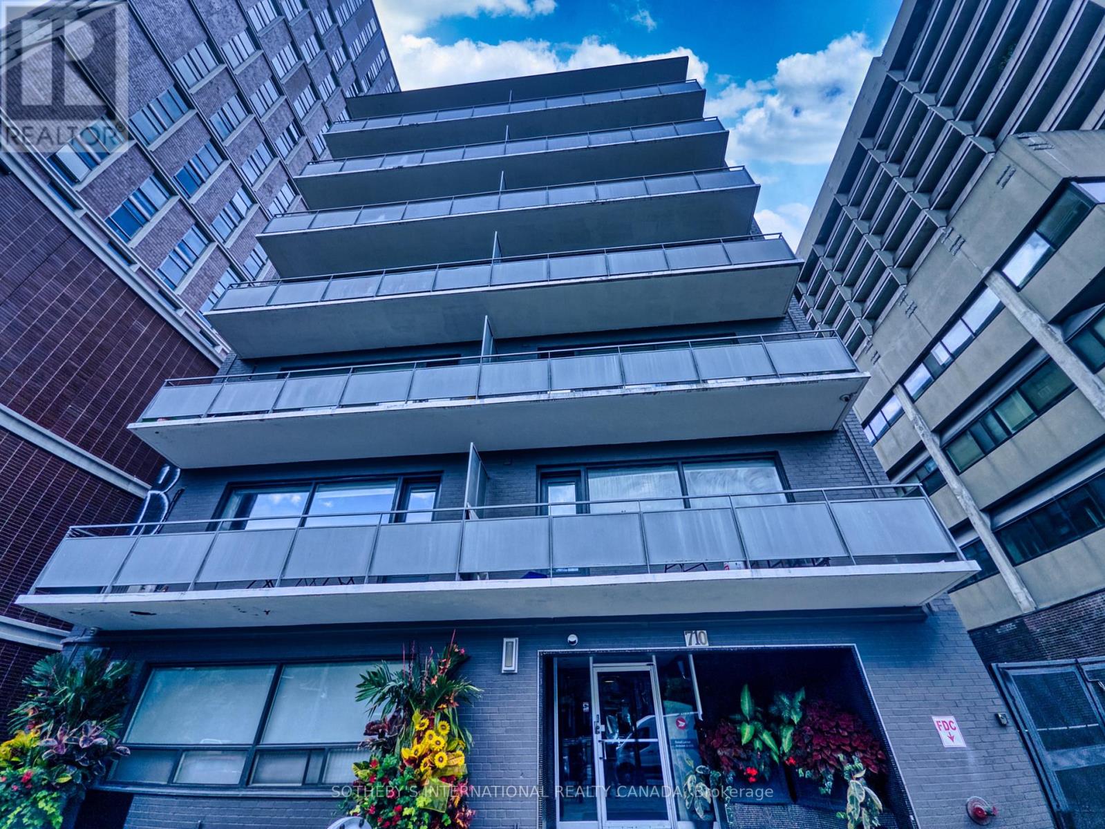 104 - 710 SPADINA AVENUE, Toronto, Ontario