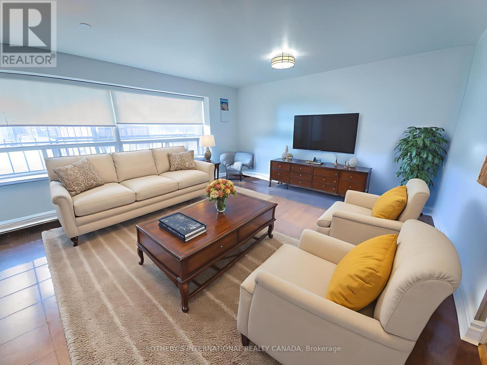 104 - 710 Spadina Avenue, Toronto, Ontario  M5S 2J3 - Photo 2 - C12435599