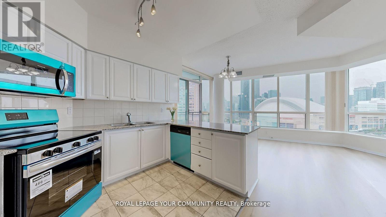 2323 - 230 Queens Quay W, Toronto, Ontario  M5J 2Y7 - Photo 16 - C12435601