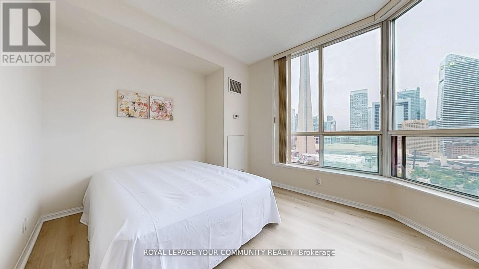 2323 - 230 Queens Quay W, Toronto, Ontario  M5J 2Y7 - Photo 17 - C12435601