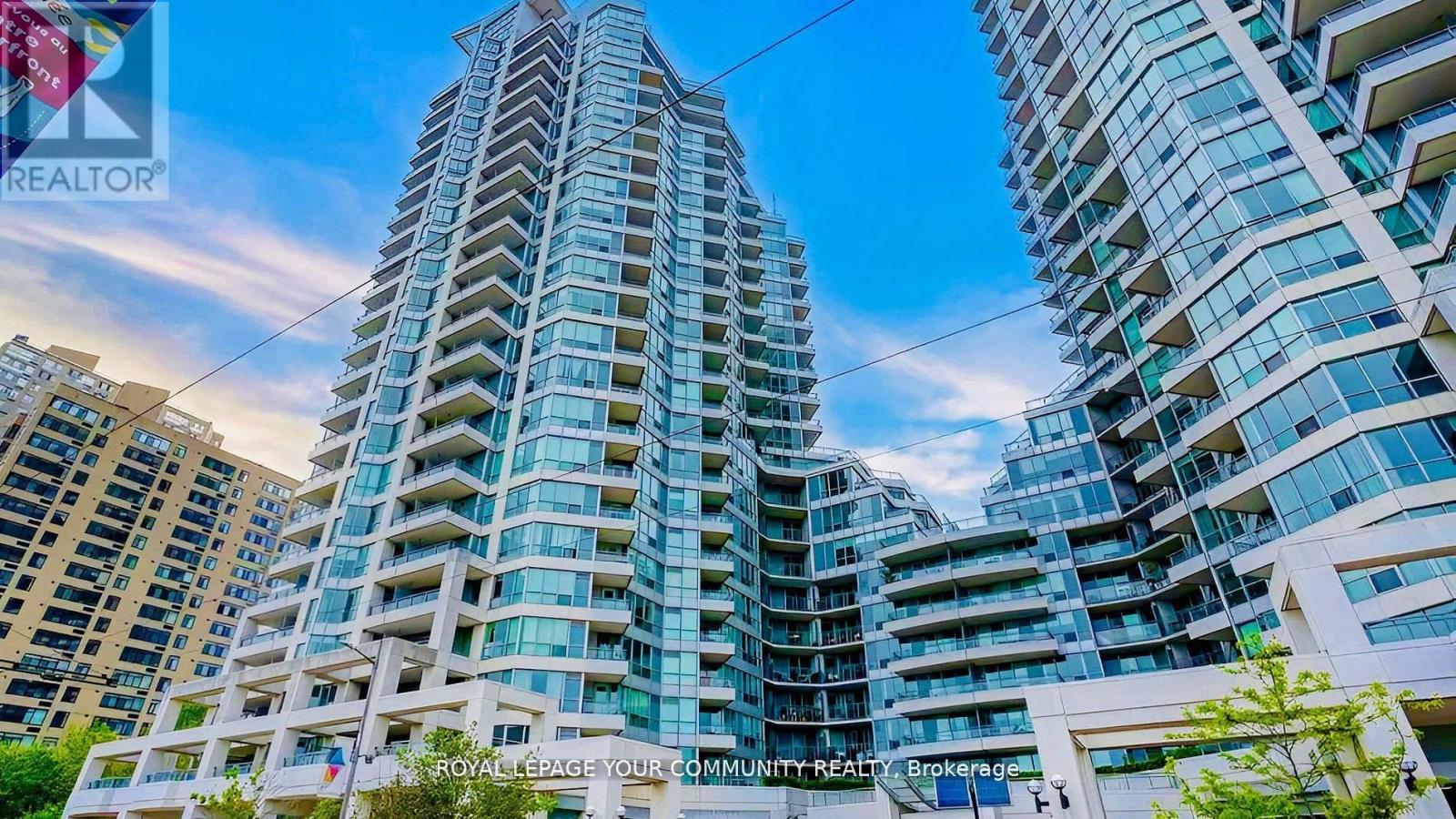 2323 - 230 Queens Quay W, Toronto, Ontario  M5J 2Y7 - Photo 2 - C12435601