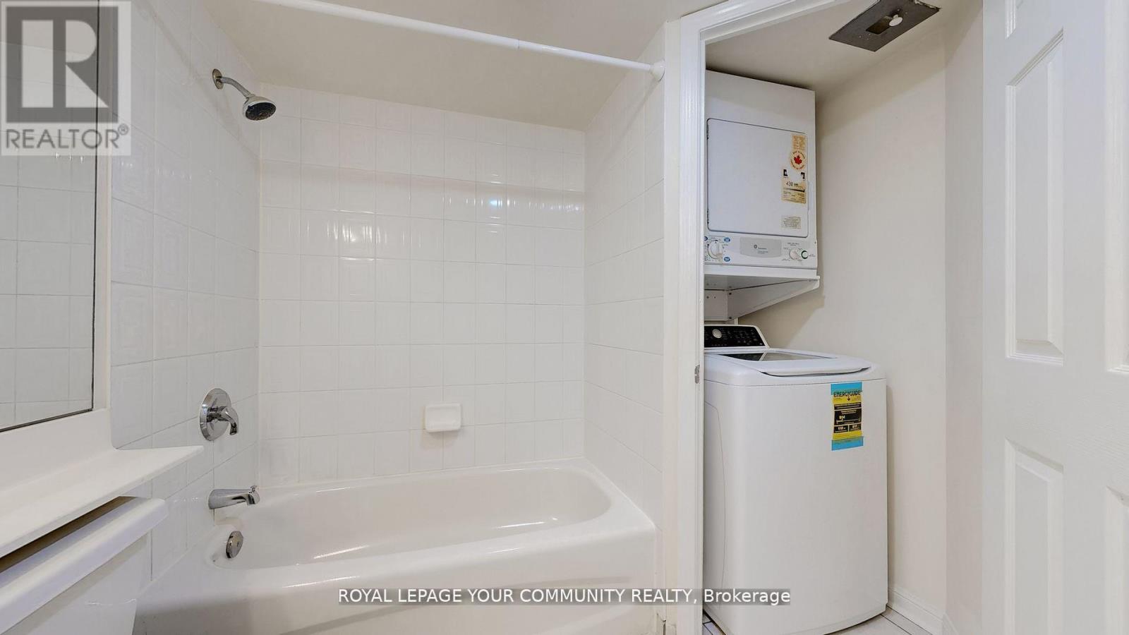 2323 - 230 Queens Quay W, Toronto, Ontario  M5J 2Y7 - Photo 26 - C12435601