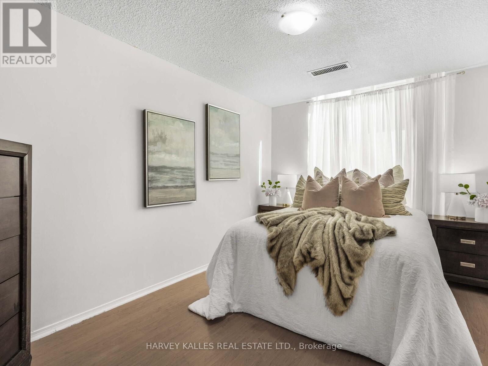 211 - 2550 Lawrence Avenue E, Toronto, Ontario  M1P 4Z3 - Photo 17 - E12435584