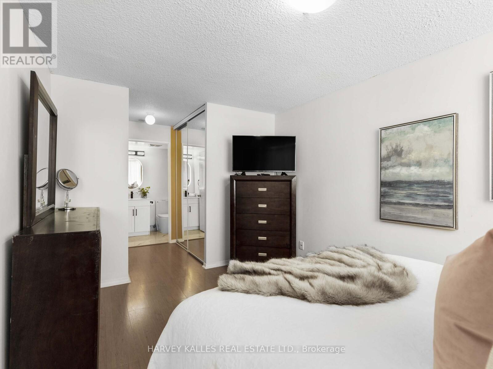211 - 2550 Lawrence Avenue E, Toronto, Ontario  M1P 4Z3 - Photo 18 - E12435584