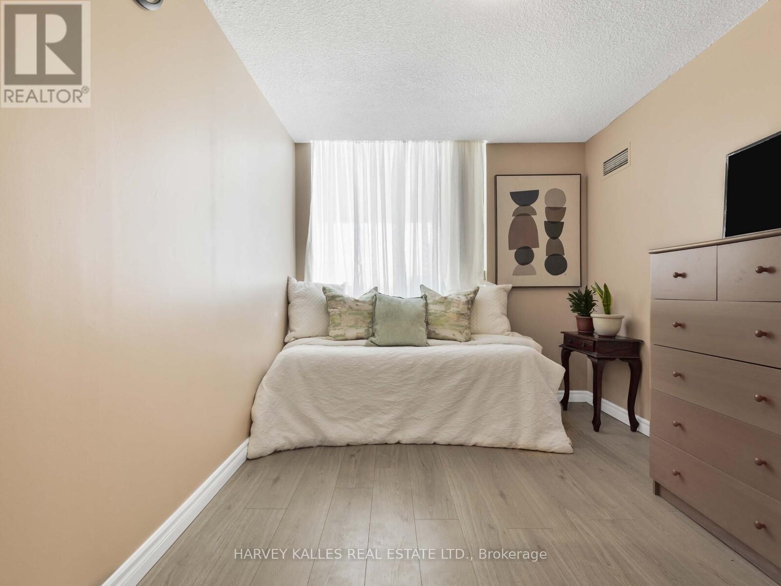 211 - 2550 Lawrence Avenue E, Toronto, Ontario  M1P 4Z3 - Photo 22 - E12435584