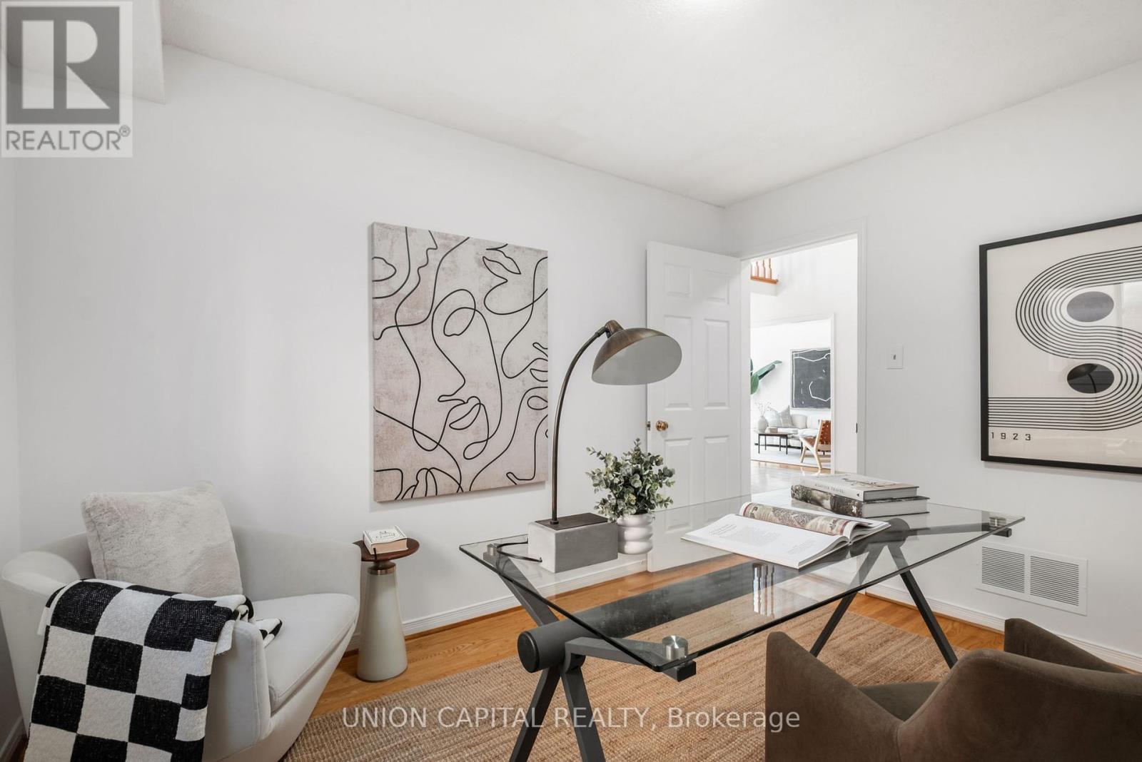 58 Horizon Court, Richmond Hill, Ontario  L4B 3E8 - Photo 17 - N12435540