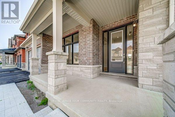15 Rail Trail Court, Georgina, Ontario  L0E 1R0 - Photo 4 - N12435556