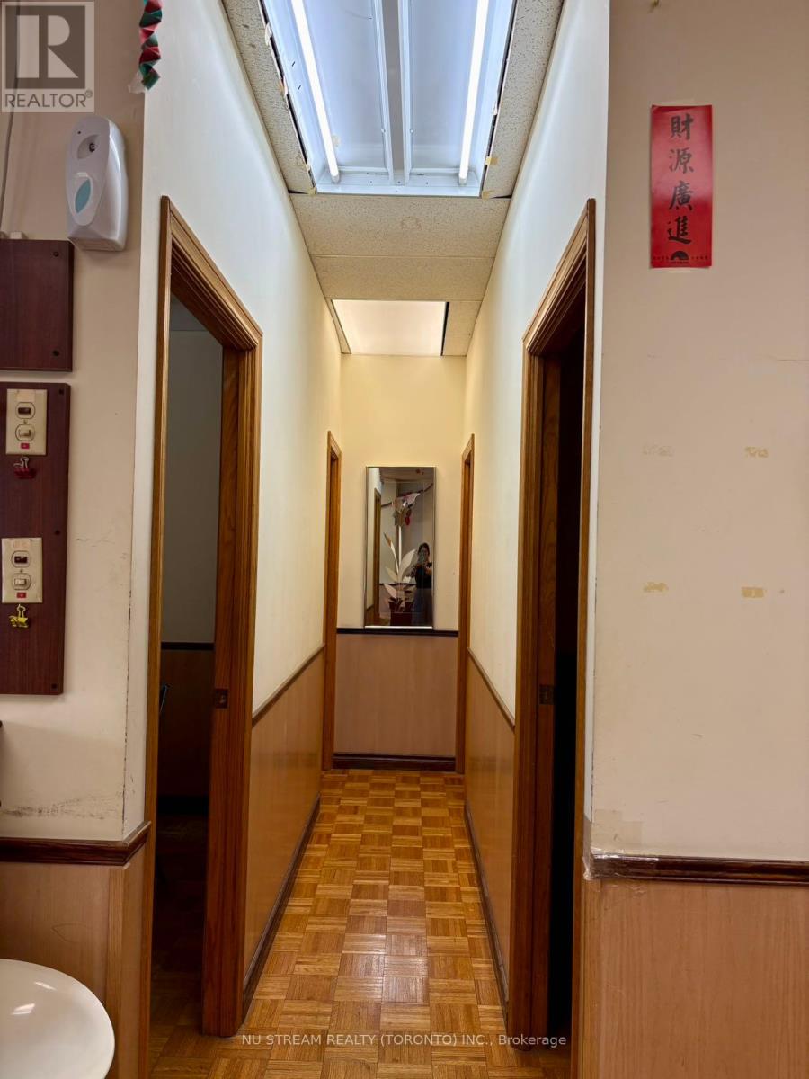 104 - 324 Highway 7 Avenue E, Richmond Hill, Ontario  L4B 1A6 - Photo 4 - N12435557