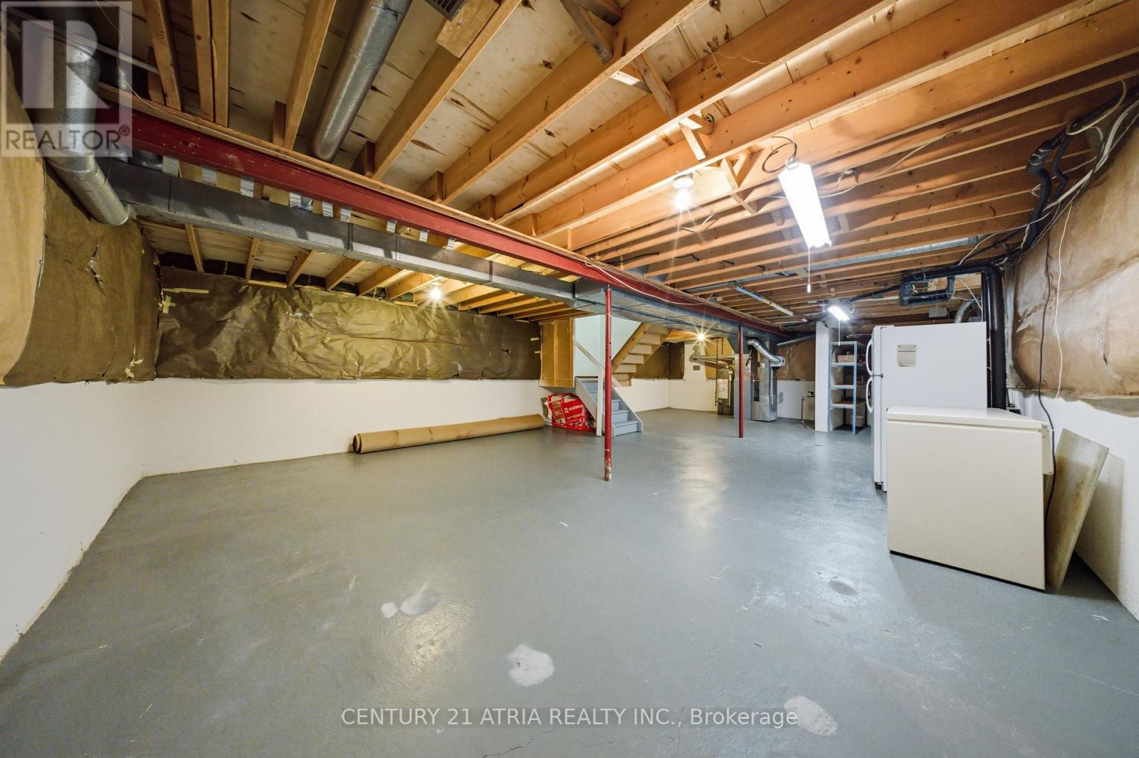 32 Fieldview Crescent, Markham, Ontario  L3R 3H7 - Photo 16 - N12435577
