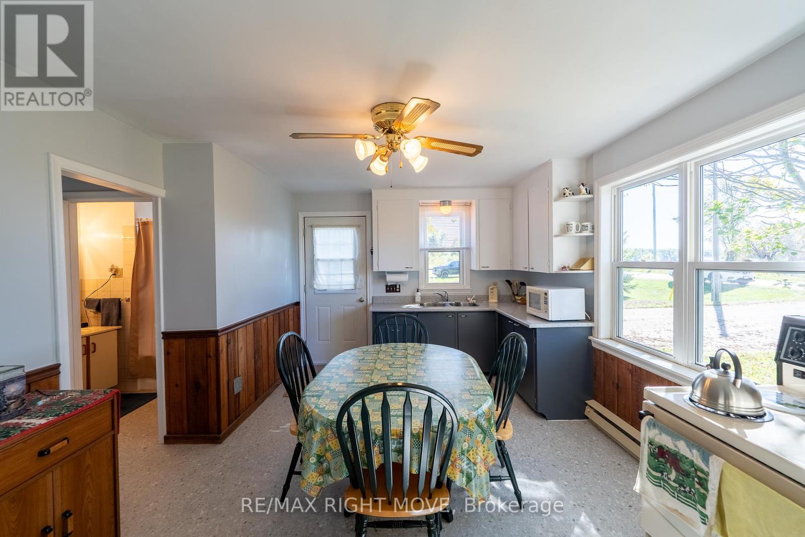 8785 10th Line, Essa, Ontario  L4M 4S4 - Photo 10 - N12435579