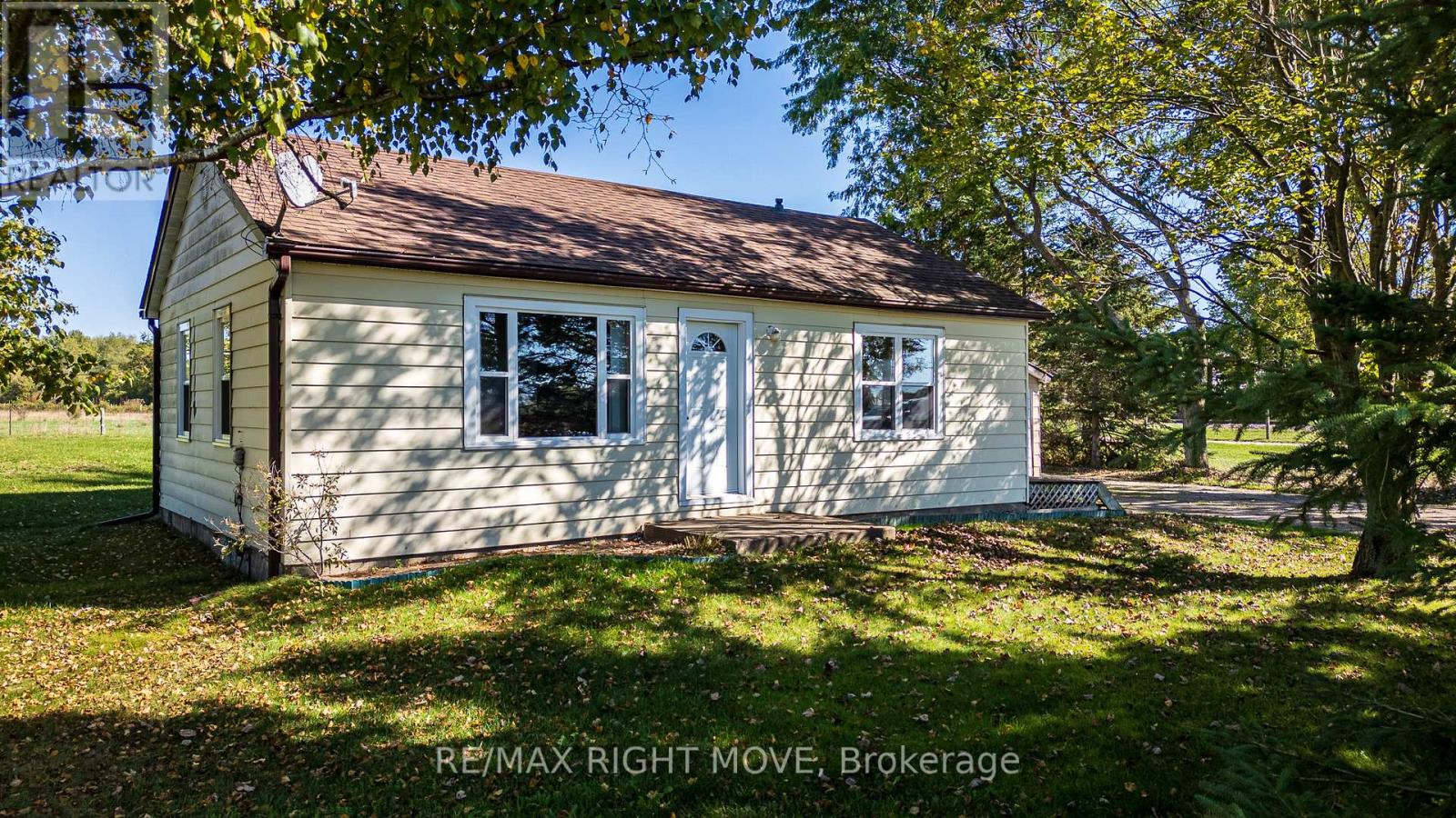 8785 10th Line, Essa, Ontario  L4M 4S4 - Photo 4 - N12435579