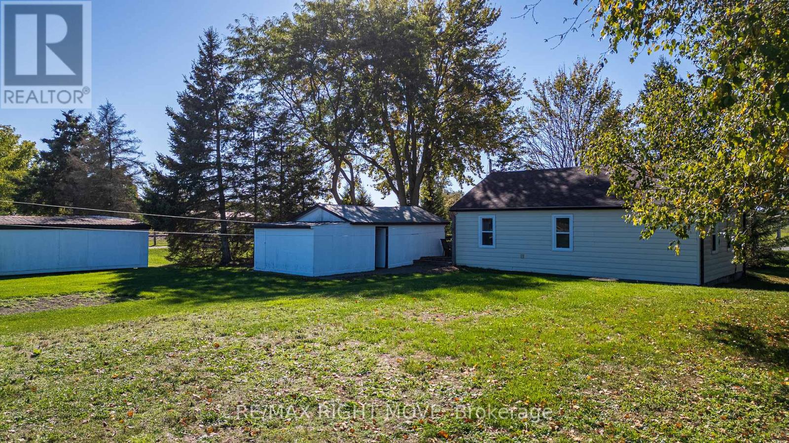 8785 10th Line, Essa, Ontario  L4M 4S4 - Photo 6 - N12435579