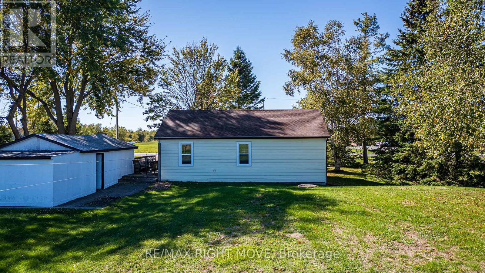 8785 10th Line, Essa, Ontario  L4M 4S4 - Photo 7 - N12435579