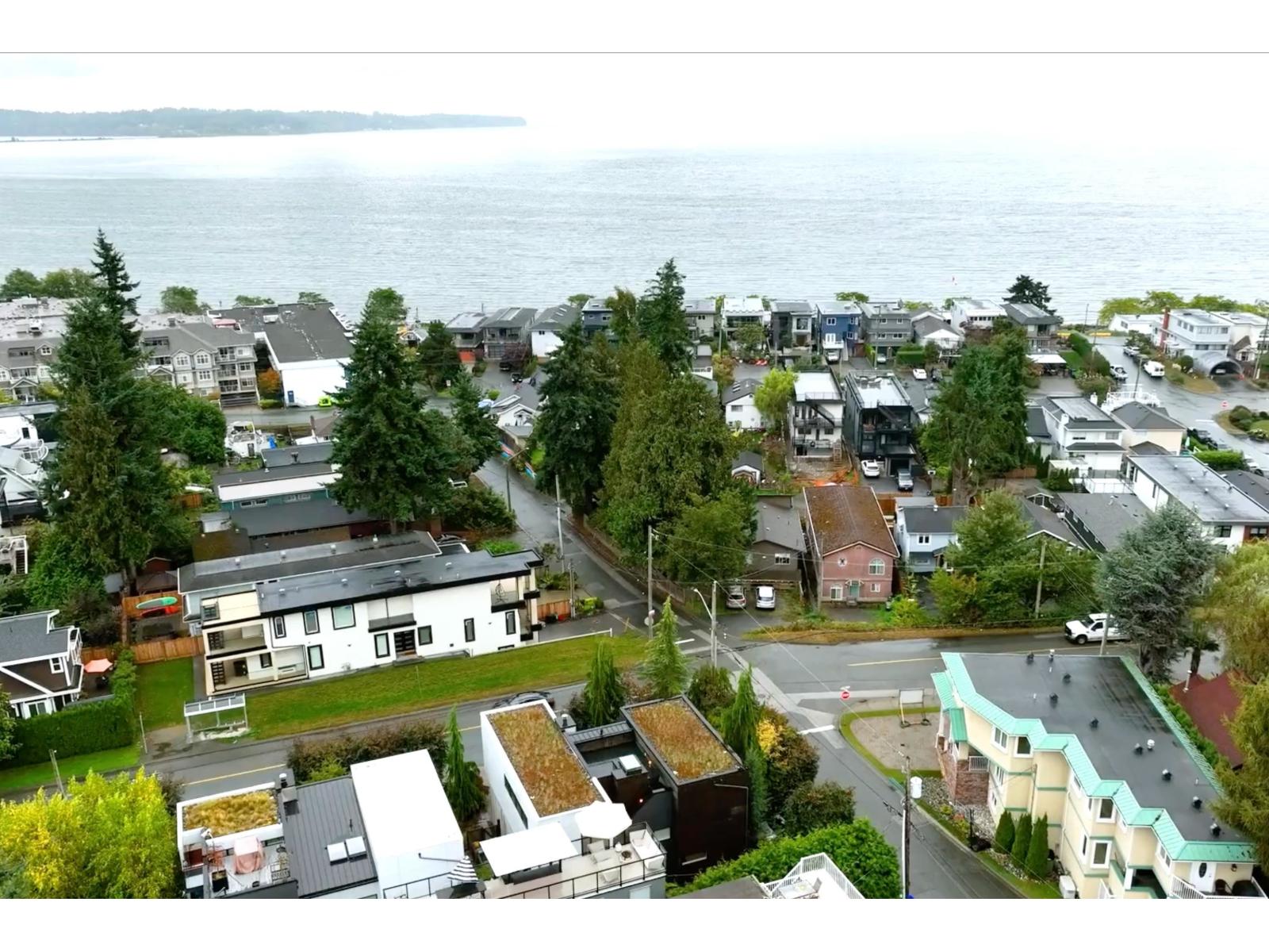 15611 Columbia Avenue, White Rock, British Columbia  V4B 1K9 - Photo 16 - R3052566