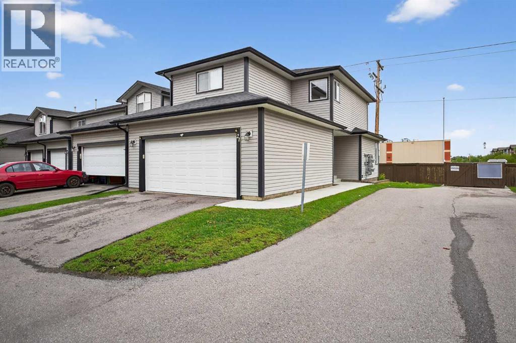 21, 102 Canoe Square Sw, Airdrie, Alberta  T4B 2Z1 - Photo 1 - A2247488