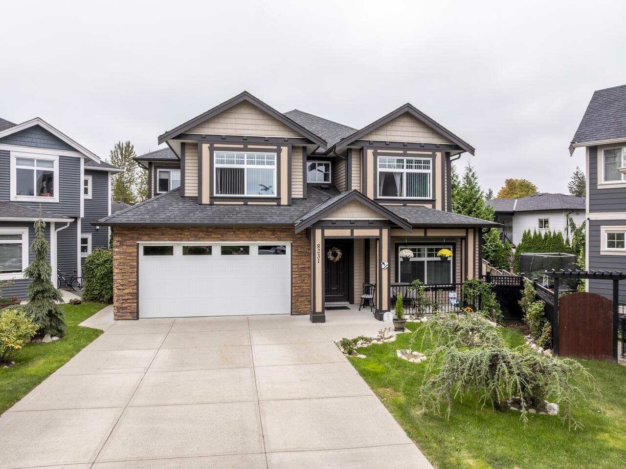 8231 Tanaka Terrace, Mission, British Columbia  V2V 7J4 - Photo 1 - R3053666