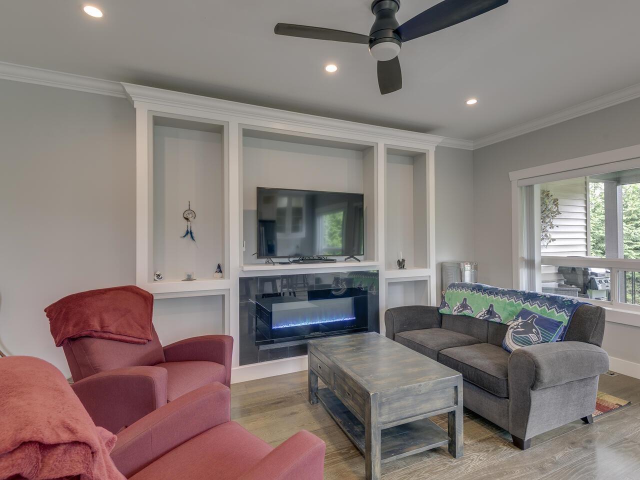 8231 Tanaka Terrace, Mission, British Columbia  V2V 7J4 - Photo 16 - R3053666