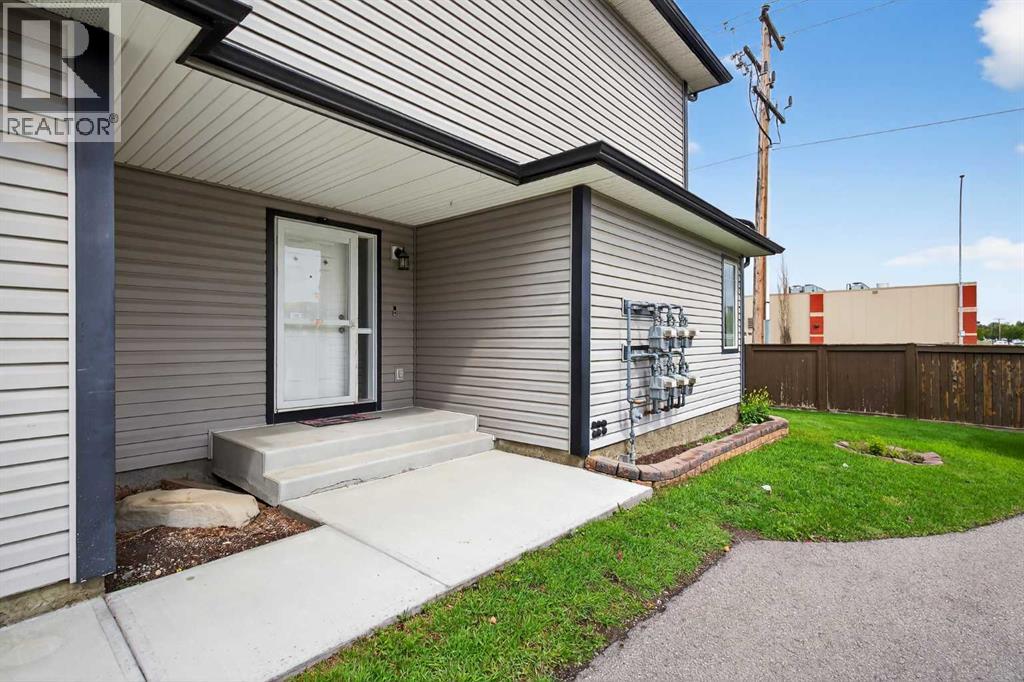 21, 102 Canoe Square Sw, Airdrie, Alberta  T4B 2Z1 - Photo 4 - A2247488