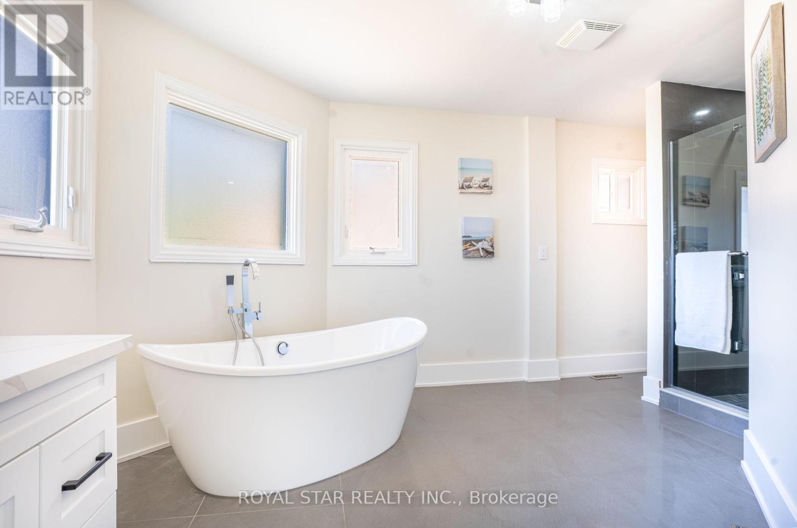 22 Livingston Drive, Caledon, Ontario  L7C 1A1 - Photo 27 - W12435542