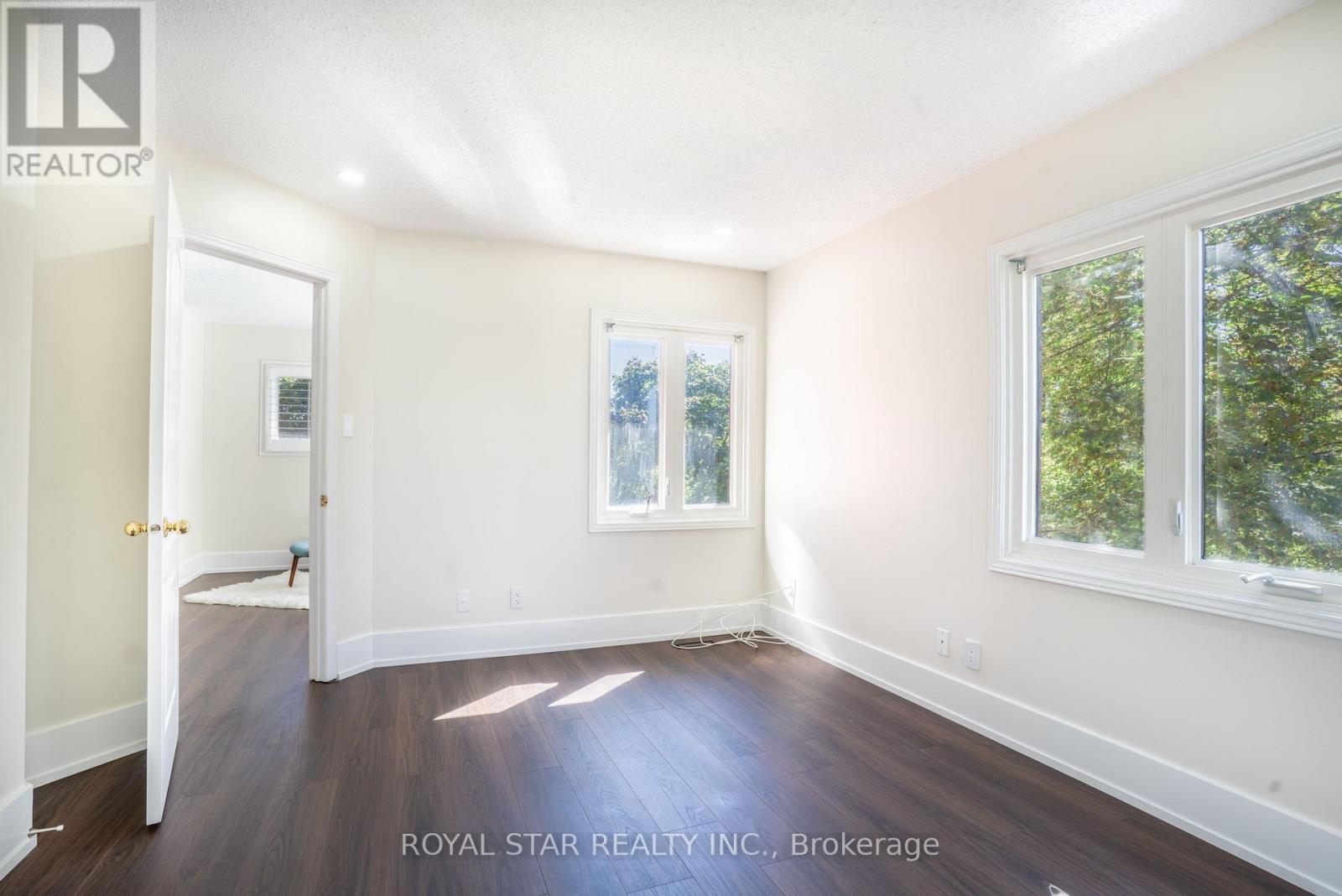 22 Livingston Drive, Caledon, Ontario  L7C 1A1 - Photo 33 - W12435542