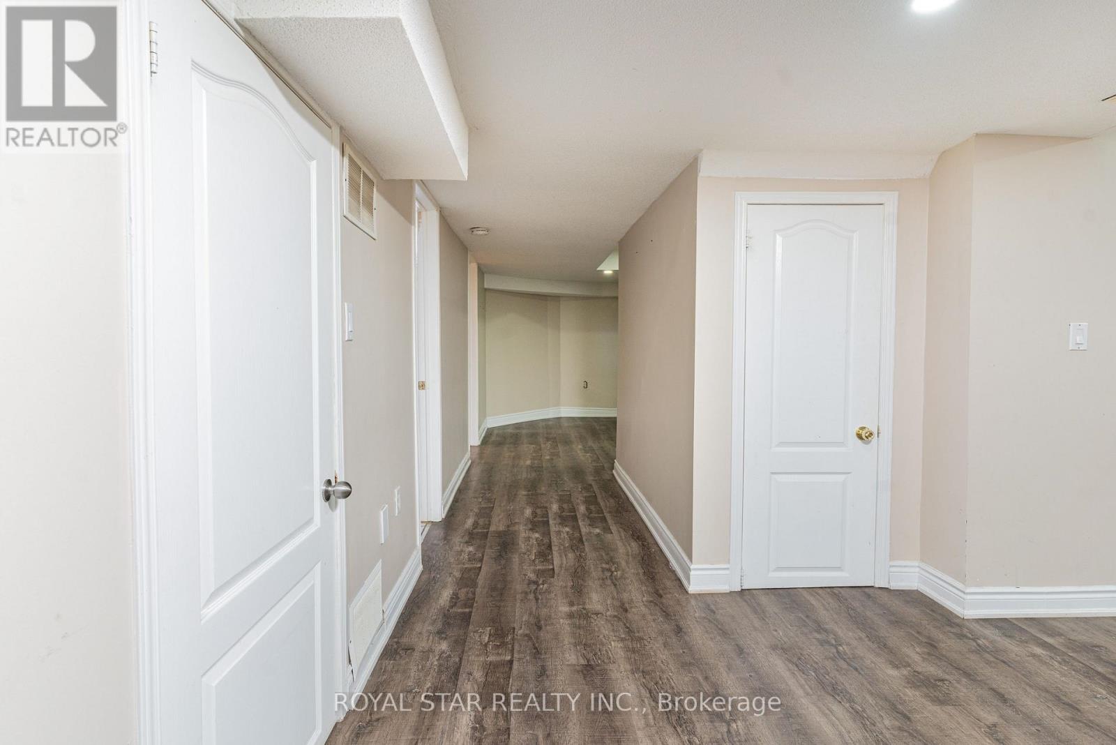 22 Livingston Drive, Caledon, Ontario  L7C 1A1 - Photo 44 - W12435542