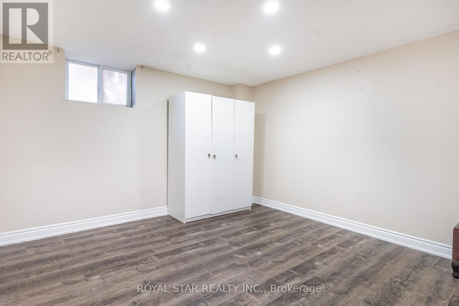 22 Livingston Drive, Caledon, Ontario  L7C 1A1 - Photo 48 - W12435542