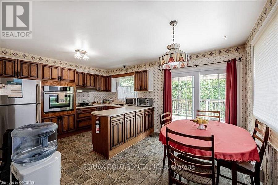 545 Sandbrook Road, Oakville, Ontario  L6L 4M6 - Photo 11 - W12435551