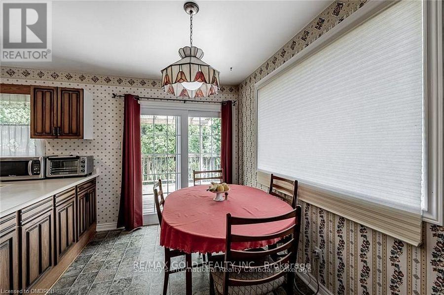 545 Sandbrook Road, Oakville, Ontario  L6L 4M6 - Photo 12 - W12435551
