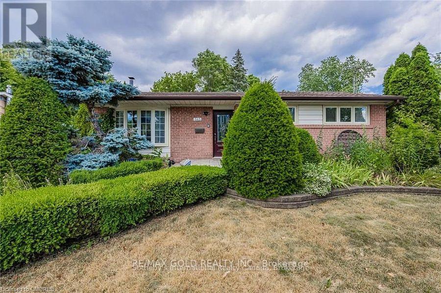 545 Sandbrook Road, Oakville, Ontario  L6L 4M6 - Photo 4 - W12435551