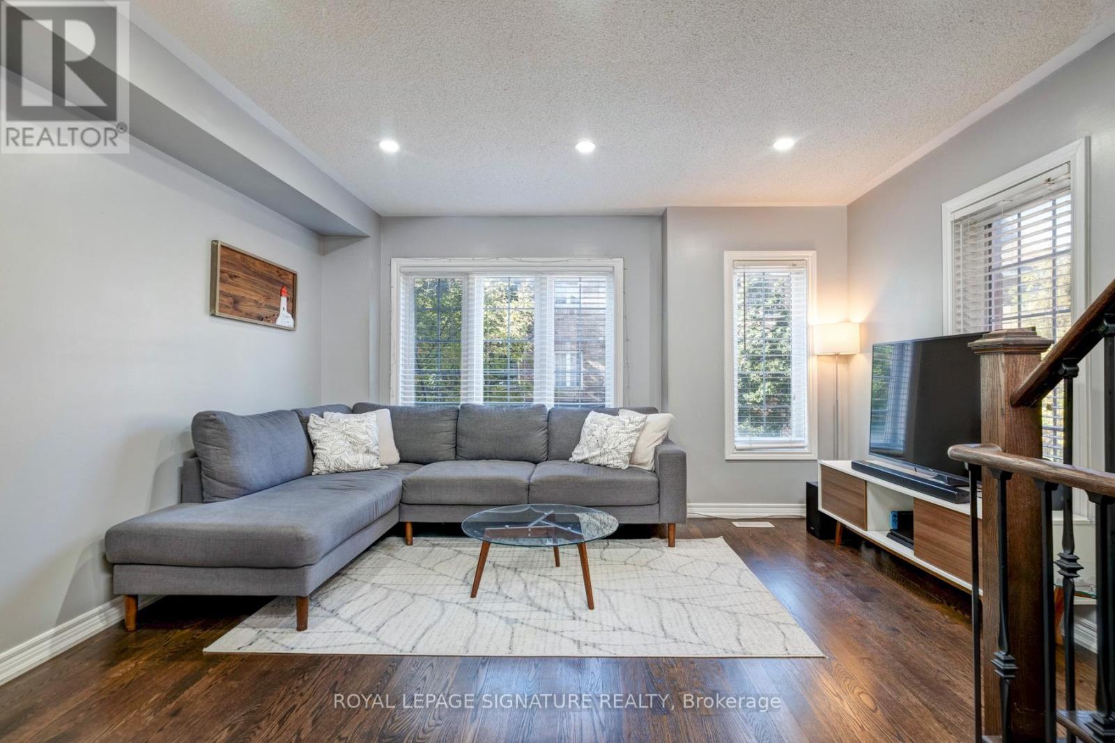 59 Birdstone Crescent, Toronto (Junction Area), Ontario  M6N 5H6 - Photo 11 - W12435561