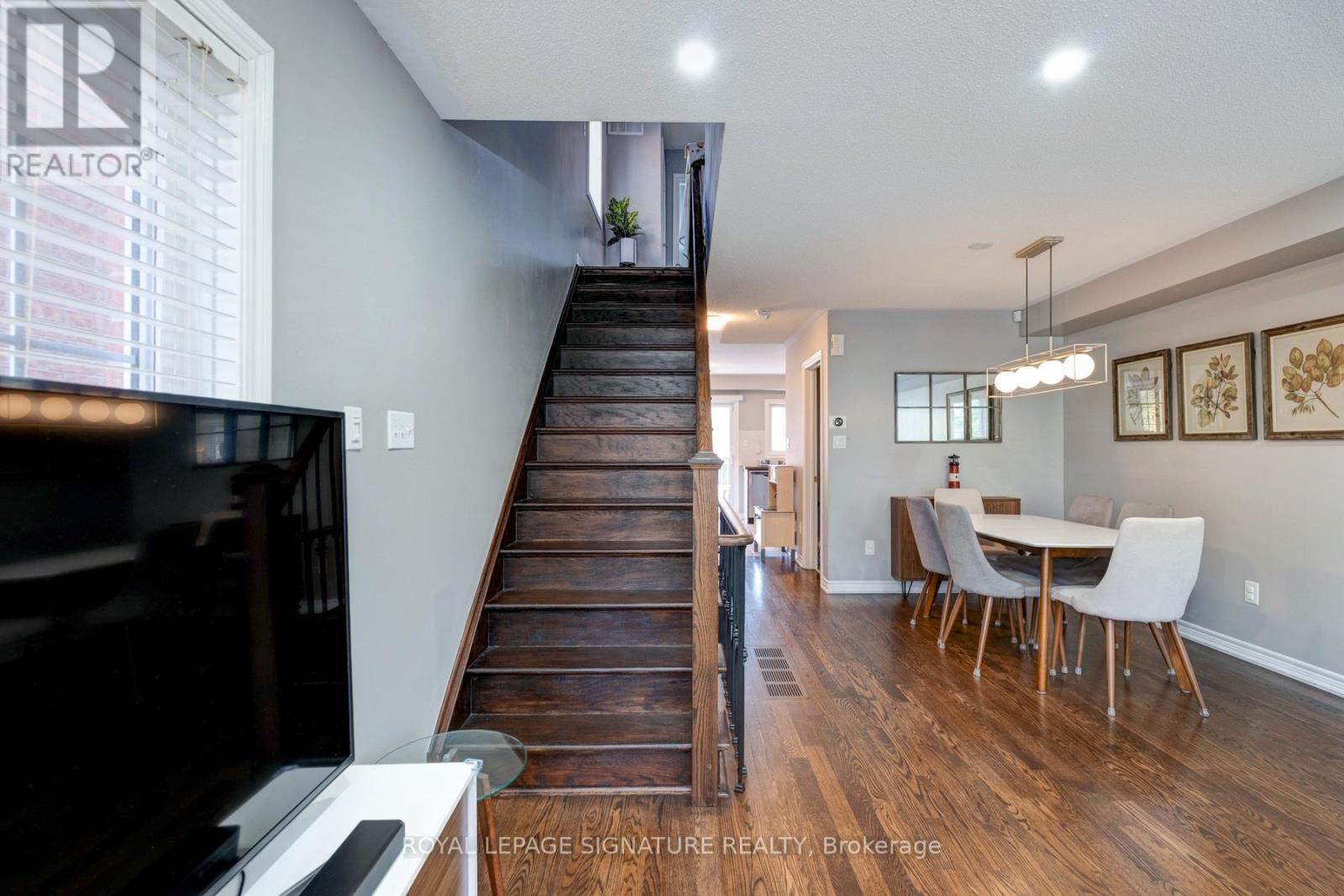 59 Birdstone Crescent, Toronto (Junction Area), Ontario  M6N 5H6 - Photo 13 - W12435561